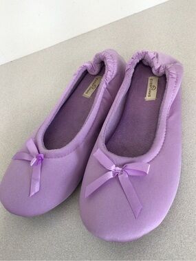 DEARFOAMS EVERFOAMS  Lavender Ballet Slippers with Bow SIZE 9-10 NEW